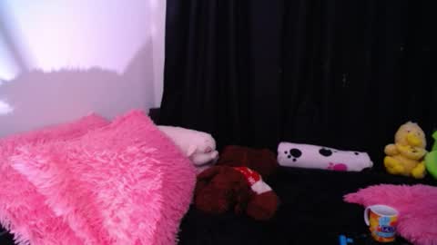 Snapshot of hannaqueen23 chatting on 26, 11, 2025 hannaqueen23 online show from 26, 11, 2025