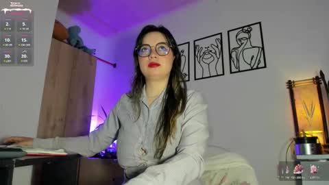   hannasofia x        Schedule 700 -1400GTM-5 online show from 13, 1, 2026