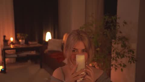 Snapshot of hannasthesia chatting on 13, 1, 2025 Hanna online show from 13, 1, 2025