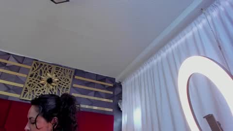 Snapshot of hanny_milf_ chatting on 26, 1, 2025 HANNY online show from 26, 1, 2025