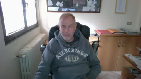 Snapshot of hanscooper chatting on 12, 10, 2025 hanscooper online show from 12, 10, 2025
