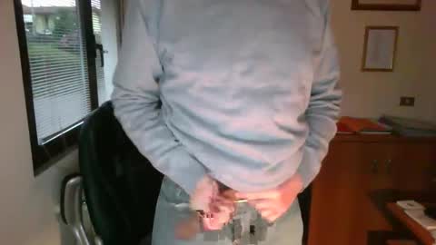 Snapshot of hanscooper chatting on 8, 11, 2025 hanscooper online show from 8, 11, 2025