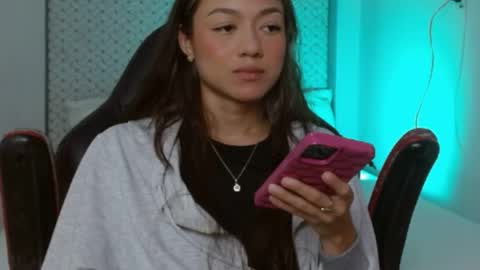 Snapshot of hantonella chatting on 6, 5, 2026 Anto online show from 6, 5, 2026
