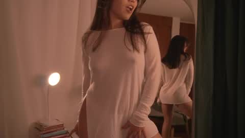 Mizi online show from 10, 4, 2026