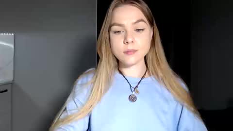 Snapshot of happy_fox_ chatting on 30, 4, 2026 happy_fox_ online show from 30, 4, 2026