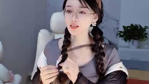 Snapshot of happysweetie168 chatting on 14, 12, 2024 Daisy online show from 14, 12, 2024