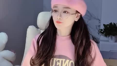 Snapshot of happysweetie168 chatting on 15, 12, 2024 Daisy online show from 15, 12, 2024