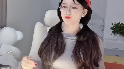 Snapshot of happysweetie168 chatting on 19, 2, 2025 Daisy online show from 19, 2, 2025