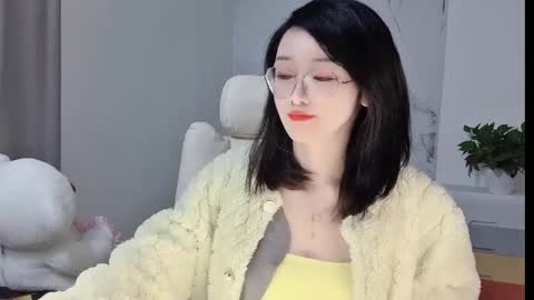 Snapshot of happysweetie168 chatting on 8, 3, 2025 Daisy online show from 8, 3, 2025