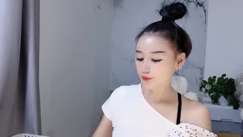 Snapshot of happysweety1688 chatting on 10, 10, 2025 happysweety1688 online show from 10, 10, 2025