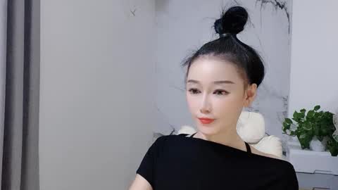 Snapshot of happysweety1688 chatting on 13, 10, 2025 happysweety1688 online show from 13, 10, 2025
