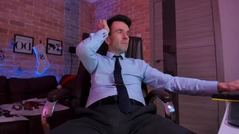 Steve online show from 7, 1, 2025