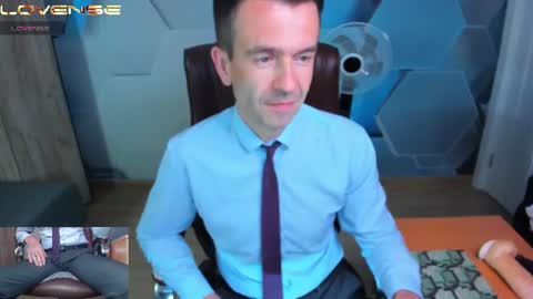 Snapshot of hard_and_juici chatting on 6, 7, 2026 Steve online show from 6, 7, 2026