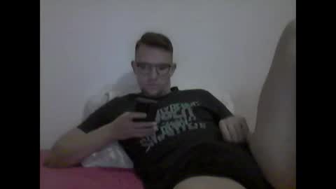 hardboylovemilfmoom online show from 2, 6, 2026