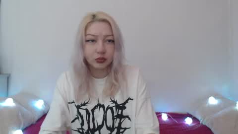 Snapshot of hardcore_x chatting on 18, 7, 2026 Emily online show from 18, 7, 2026