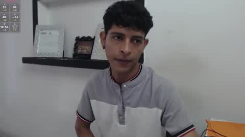 Snapshot of hardsexlove08 chatting on 17, 10, 2025 Andres Dean online show from 17, 10, 2025