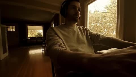 Tom online show from 5, 11, 2025