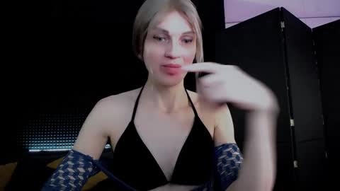 Snapshot of hardy_green chatting on 22, 12, 2025 Miss Hardy online show from 22, 12, 2025