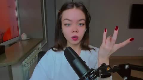 Miss Hari online show from 16, 2, 2025