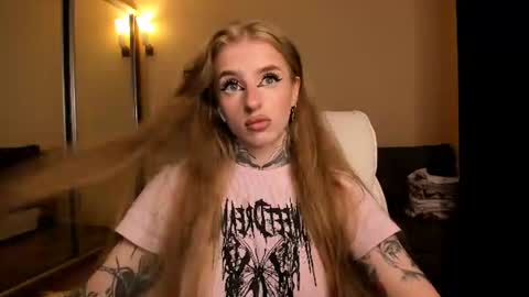 Snapshot of harley_kimm chatting on 6, 7, 2026 Julia online show from 6, 7, 2026