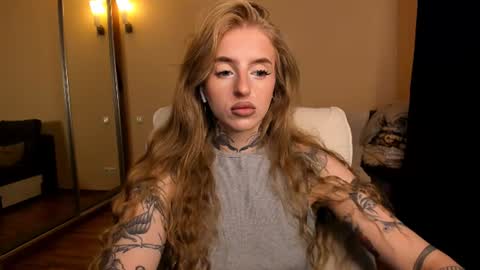 Snapshot of harley_kimm chatting on 8, 7, 2026 Julia online show from 8, 7, 2026