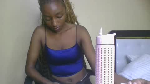 harmlessbitch online show from 24, 10, 2025