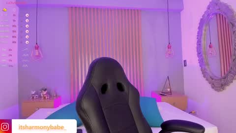 Snapshot of harmonybabe_ chatting on 5, 1, 2025 Harmony online show from 5, 1, 2025