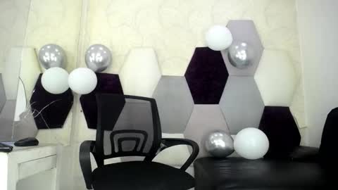 Snapshot of haroldmick chatting on 1, 3, 2026 haroldmick online show from 1, 3, 2026