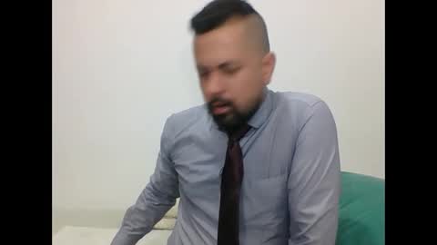 Snapshot of harry_goldenmillerx10fun chatting on 19, 12, 2024 Harry online show from 19, 12, 2024