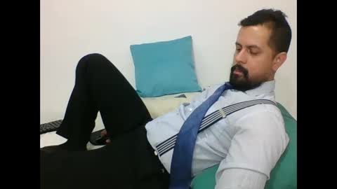 Snapshot of harry_goldenmillerx10fun chatting on 17, 1, 2025 Harry online show from 17, 1, 2025