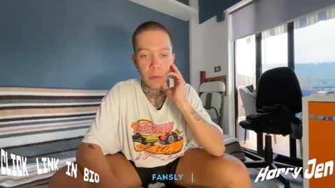 Snapshot of harry_jen chatting on 9, 9, 2025 TAP HERE choise Harry tattoo on chest Jen curls hair online show from 9, 9, 2025