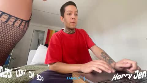 Snapshot of harry_jen chatting on 26, 10, 2025 TAP HERE choise Harry tattoo on chest Jen curls hair online show from 26, 10, 2025