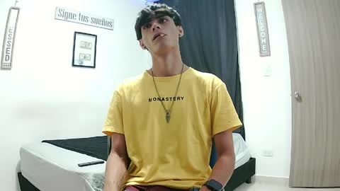 Snapshot of harrythomson1 chatting on 7, 6, 2026 harry thomson online show from 7, 6, 2026