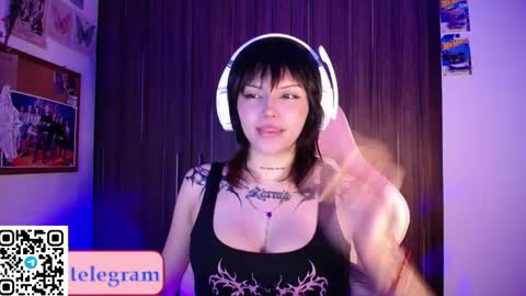 Snapshot of harumi09 chatting on 15, 11, 2025 harukitty online show from 15, 11, 2025