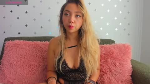 Sophia Blossom online show from 8, 1, 2026