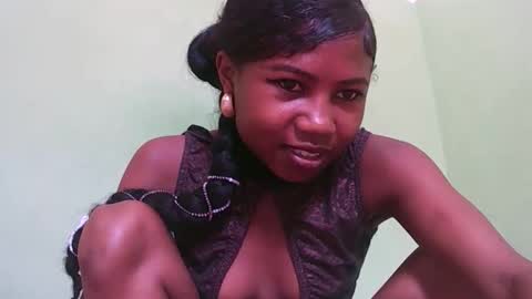 hasleyinah online show from 13, 4, 2026