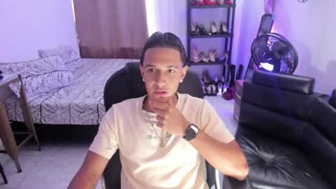 Hayen Boy online show from 8, 11, 2025