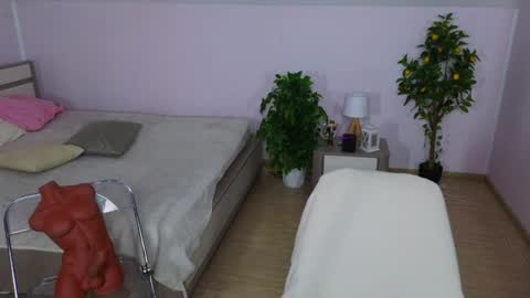 Hayle online show from 3, 2, 2025