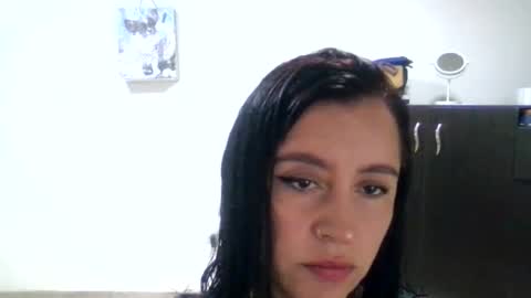 Snapshot of haylie85 chatting on 27, 11, 2025 haylie85 online show from 27, 11, 2025