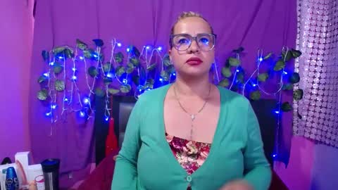 Snapshot of hazel_34 chatting on 23, 2, 2025 hazel online show from 23, 2, 2025