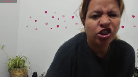 Snapshot of hazel_34 chatting on 2, 10, 2025 hazel online show from 2, 10, 2025