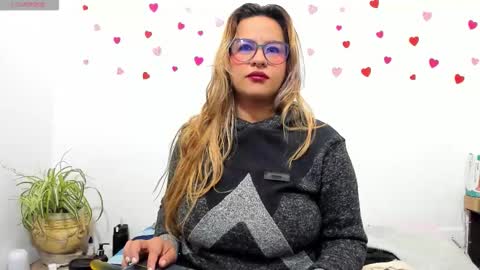 Snapshot of hazel_34 chatting on 7, 10, 2025 hazel online show from 7, 10, 2025