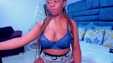 hazel_lanee online show from 15, 11, 2025
