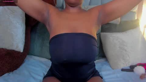 hazel_lanee online show from 4, 6, 2026