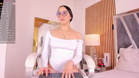  Hazel  online show from 19, 2, 2025