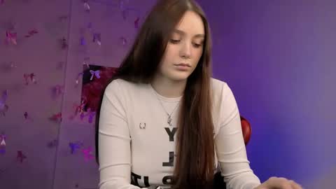 Snapshot of hazel_sullivan chatting on 1, 5, 2026 Hazel online show from 1, 5, 2026