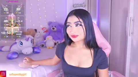 Snapshot of hazelbabee_ chatting on 24, 6, 2026 Lynn online show from 24, 6, 2026