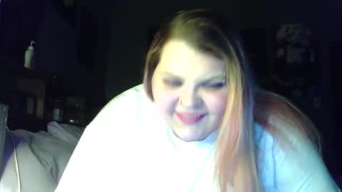 Snapshot of hazeleyez97 chatting on 12, 4, 2026 Hazeleyez97 online show from 12, 4, 2026