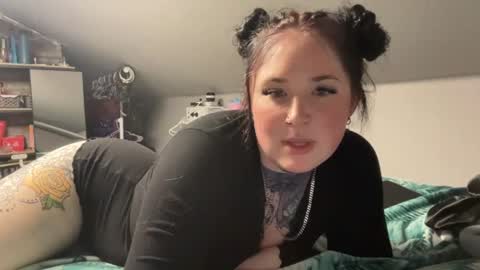 Snapshot of hazelgrace23 chatting on 1, 7, 2026 Hazel Grace online show from 1, 7, 2026