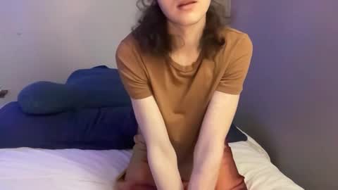 Snapshot of hazelpeppermint chatting on 3, 2, 2026 Hazel online show from 3, 2, 2026